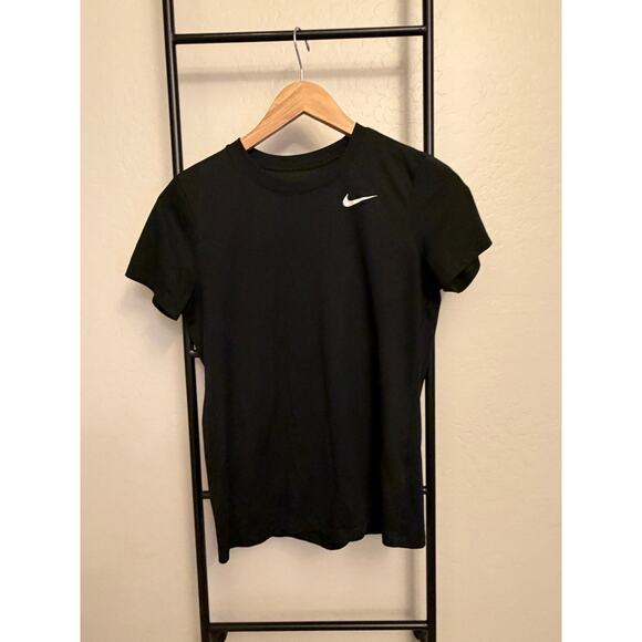 Nike Tops - Nike Women's Dry Legend T-Shirt black- small